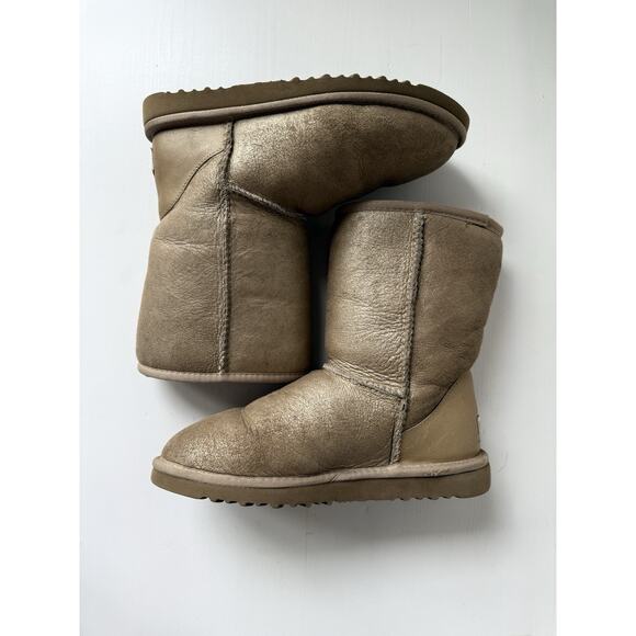 UGG Boots Womens Size 5 Gold Leather Sheepskin Slip On Booties Classic - Picture 1 of 10